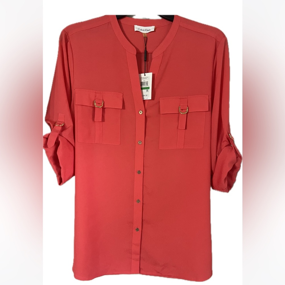 *NWT* Woman’s Calvin Klein Coral Blouse Size Large‎